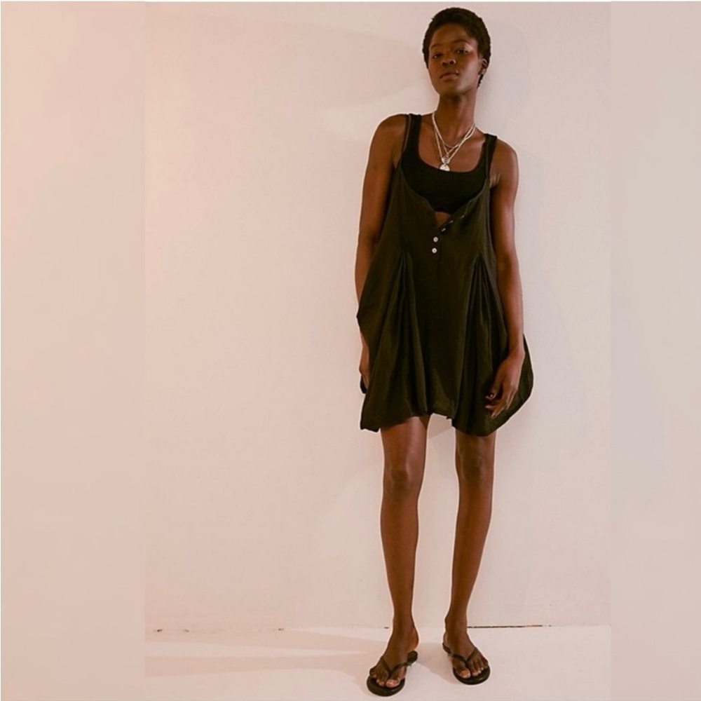 Free People Pick Me Up Boho Mini  Dress In Black Size Medium New